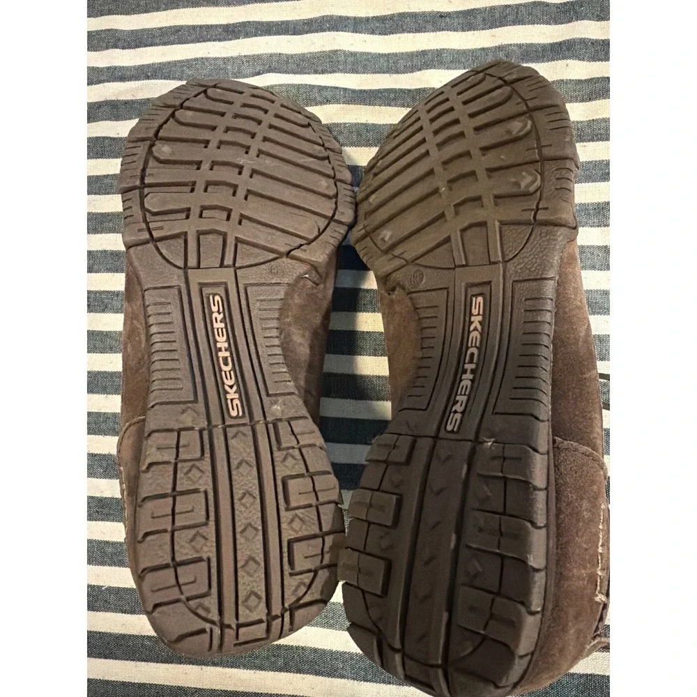 Skechers traction boot